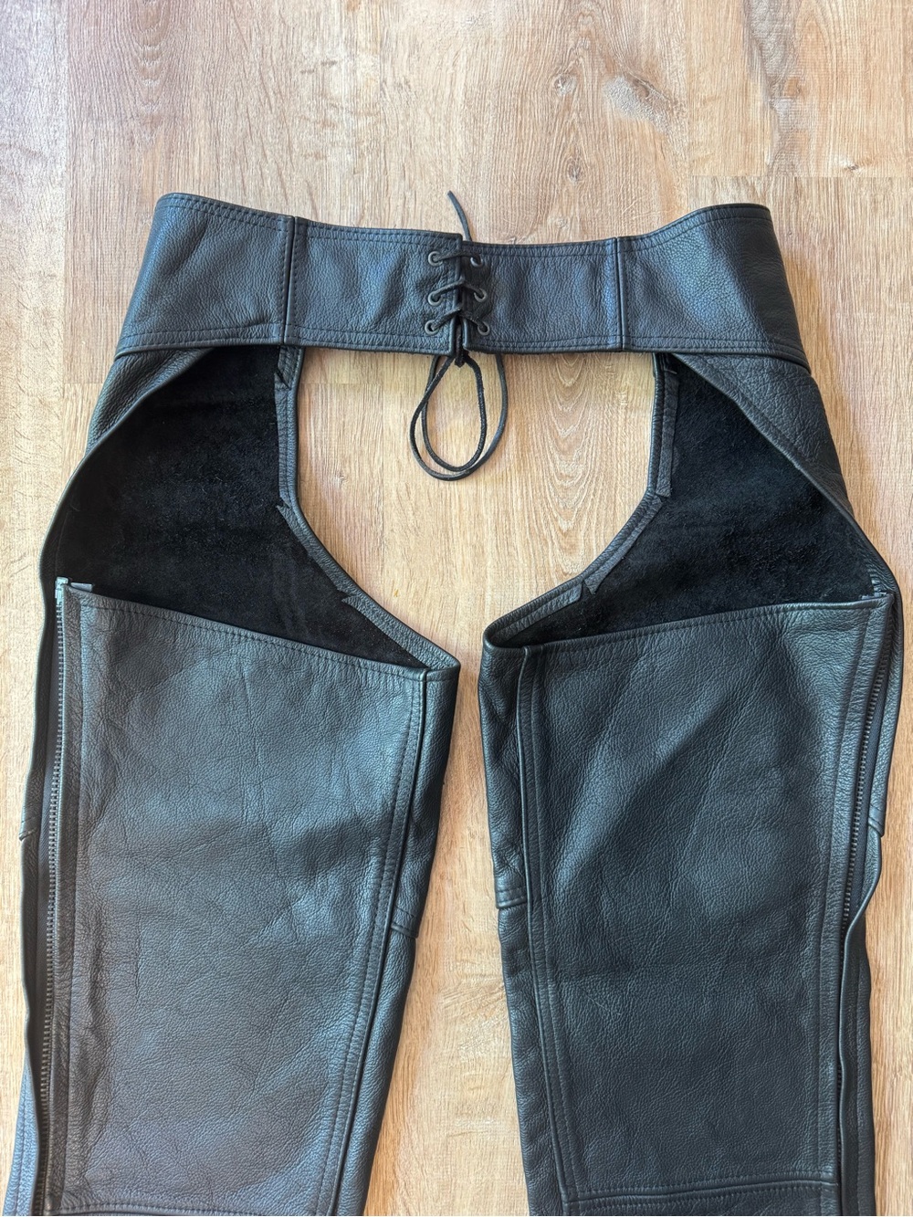 Men's Black Leather Chaps Pants - Picture 7 of 8